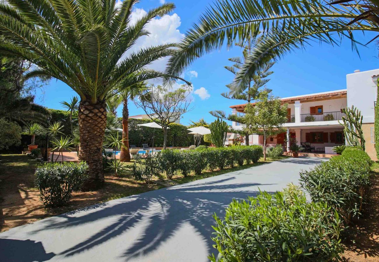 Amplio espacio en Villa Wicker para disfrutar del buen clima de Ibiza
