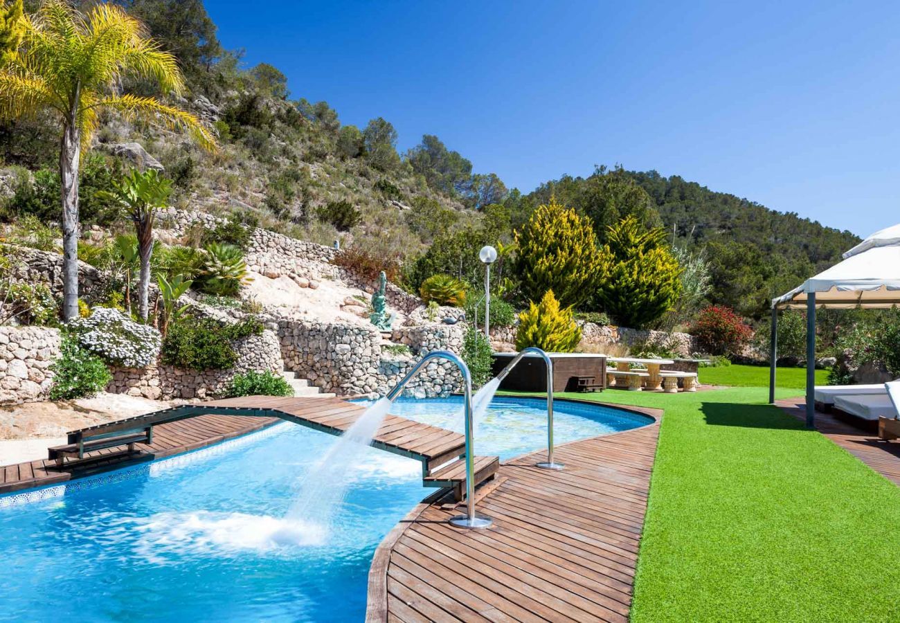 Jardín privado de la villa para vacaciones Fontaluxe