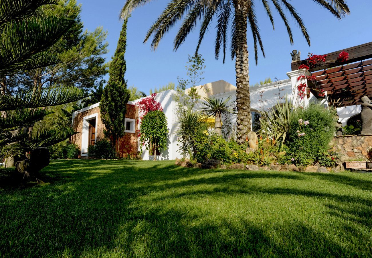Villa en Santa Eulalia del Río - CAN BABOO